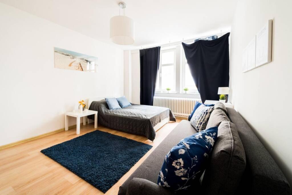 3 Rooms Big Apartment - 150 M Town Hall - Nice Design Wroclaw Bagian luar foto